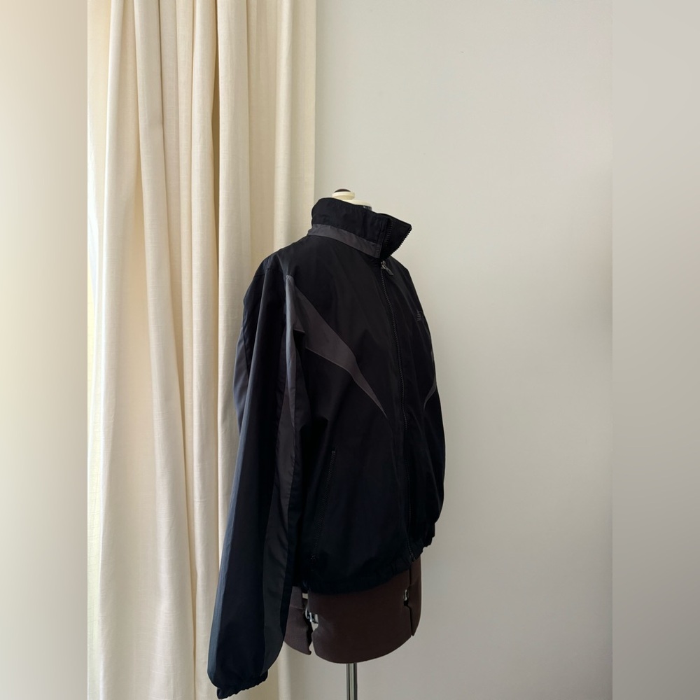 Women’s vintage New Balance windbreaker Jacket - Picture 8 of 16